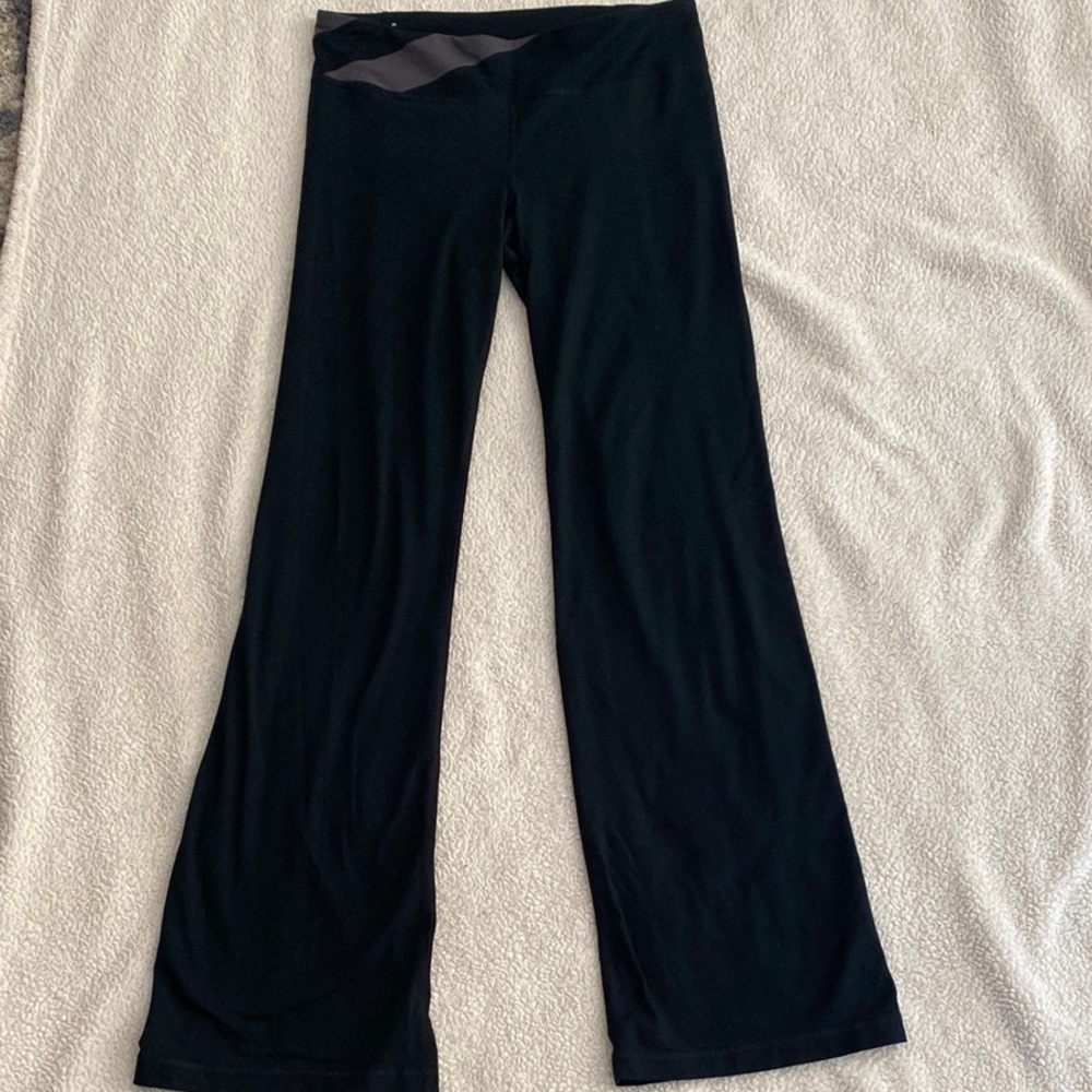 Under Armour Black Boot Cut Pants